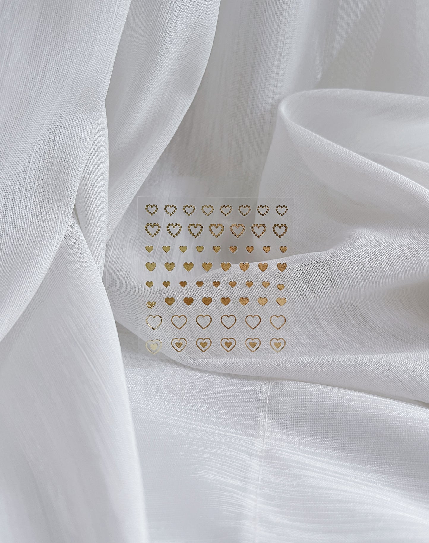 Unlimited Hearts-Gold Nail Stickers 無限愛心 -金閃 造型小貼紙