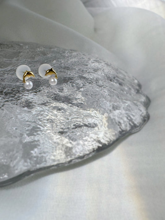 海豚跳躍耳環  Dancing Dolphin Earring