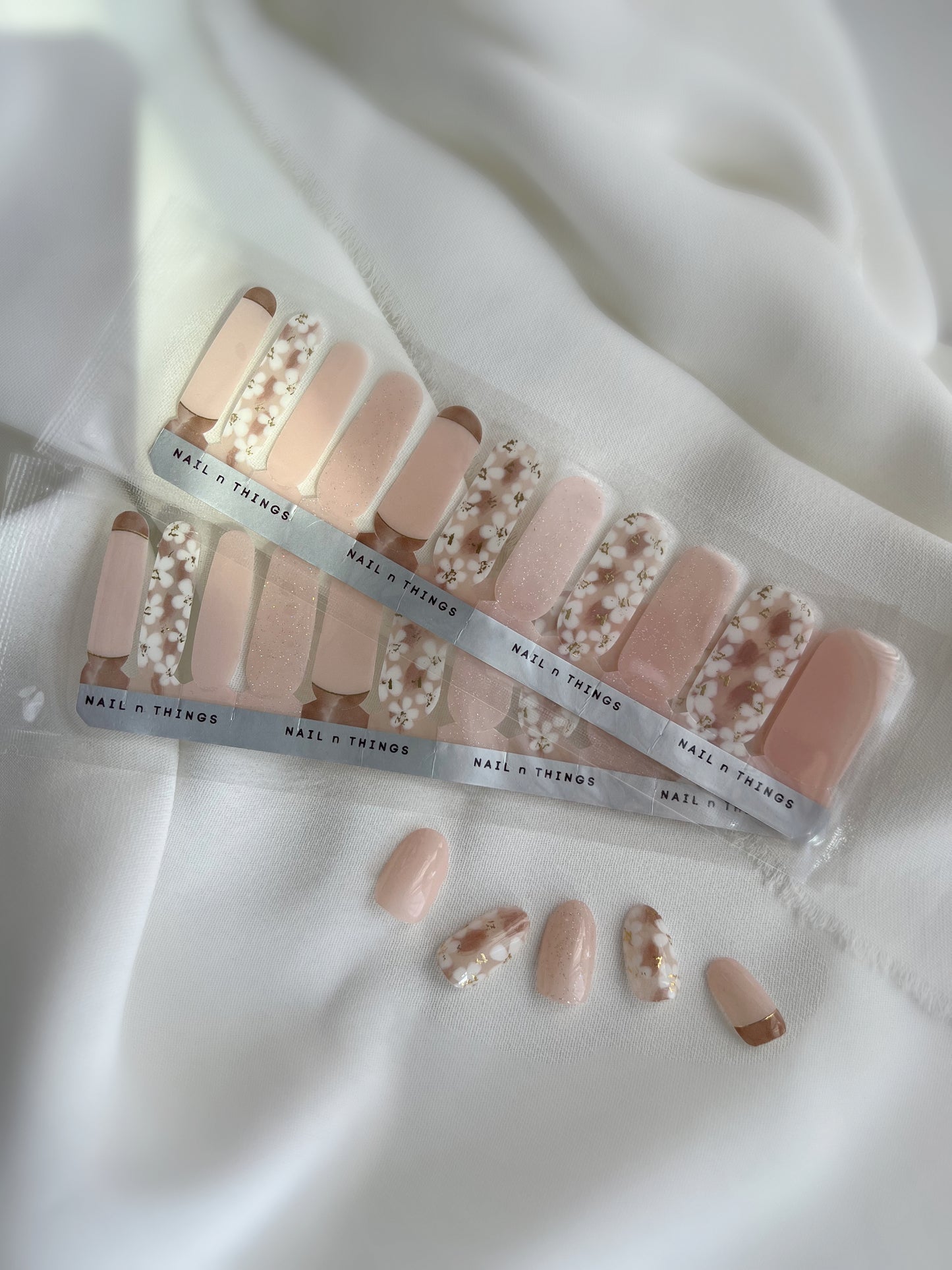 橙綻花穗指甲貼甲片(穿戴甲)  Orange Bloom Cascade Press On Nails