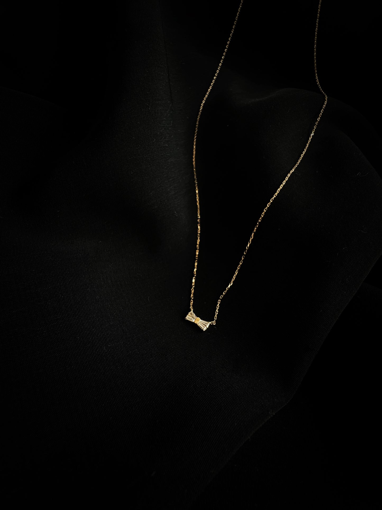 緞結鑽石項鍊 Soft Bow Diamond Necklace