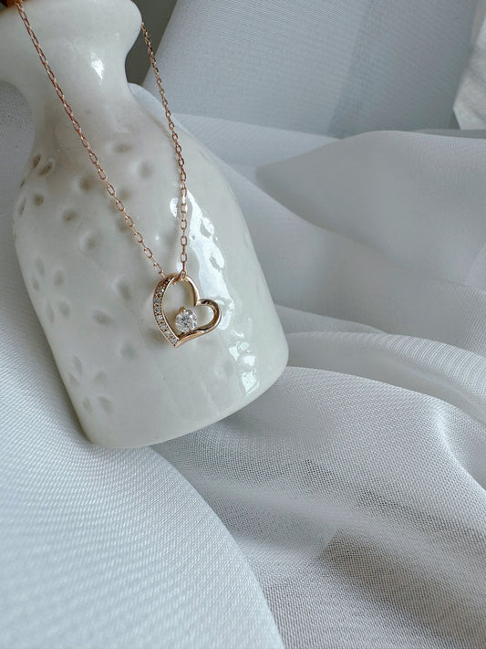 彎月心鑽石項鍊  Crescent Moon Diamond Necklace